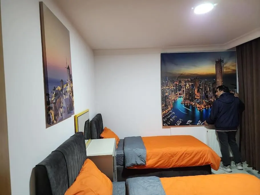 Taksim Square Residence, Two Bedrooms, Pool Sauna Gym Istanbul Apartment