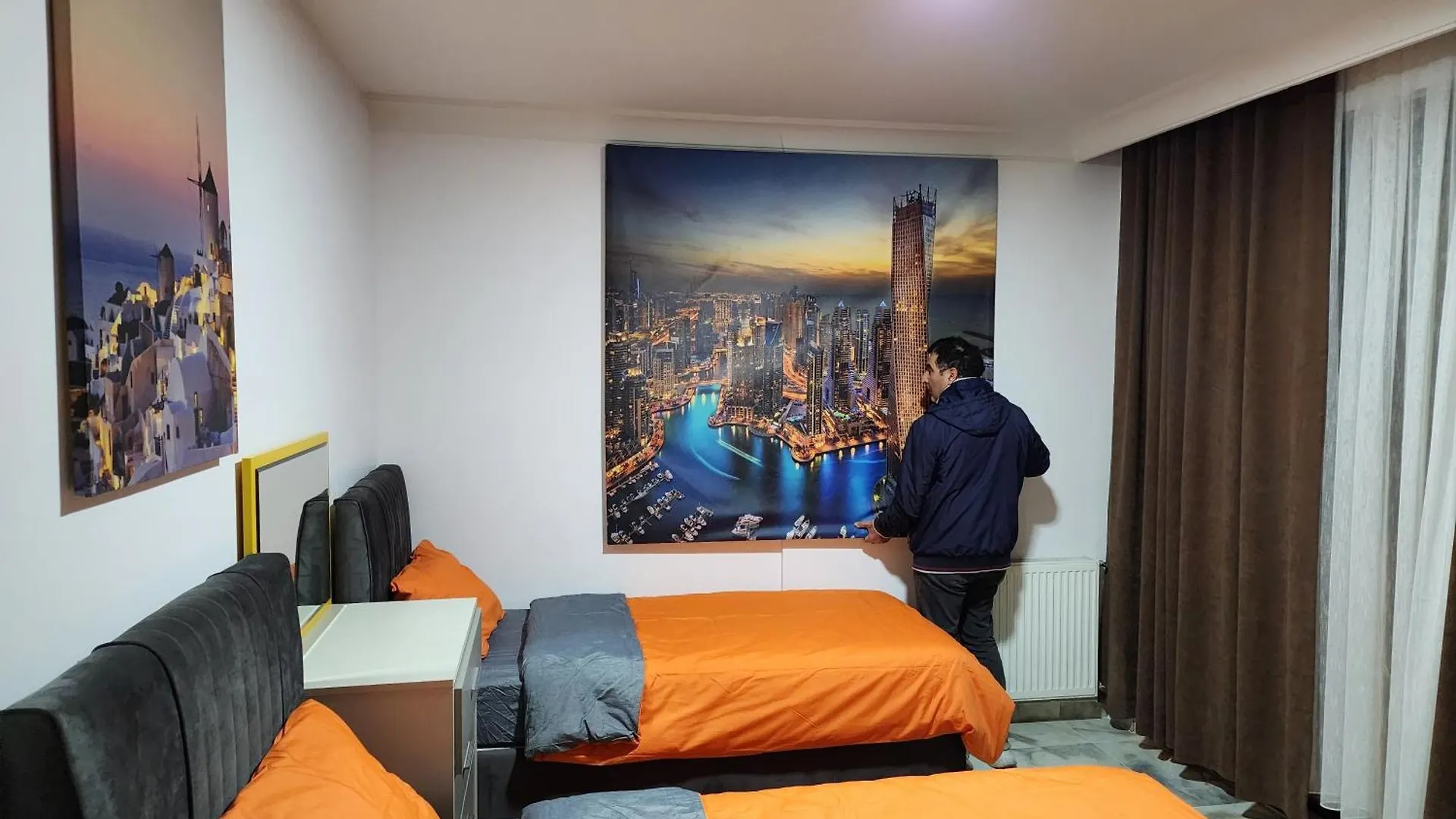 Taksim Square Residence, Two Bedrooms, Pool Sauna Gym Istanbul 0*,  Turkey